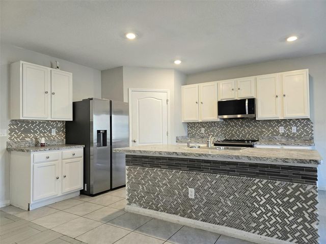 1378 FOX SQUIRREL DRIVE, Davenport, FL 33897