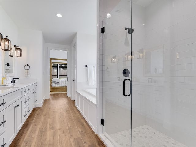 2411 Cherry LN, Kingsland, TX 78639