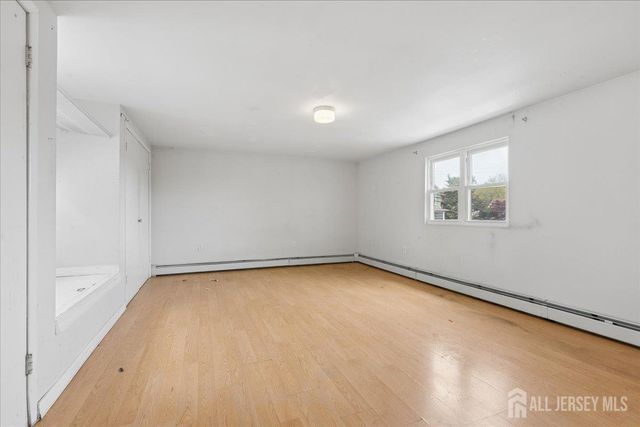 37 Hensler Lane, Sayreville, NJ 08872