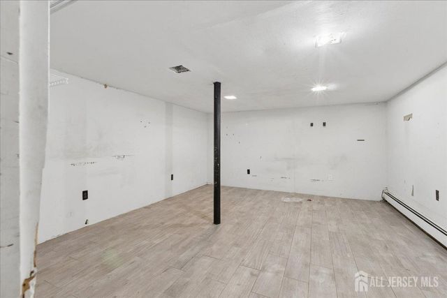 37 Hensler Lane, Sayreville, NJ 08872