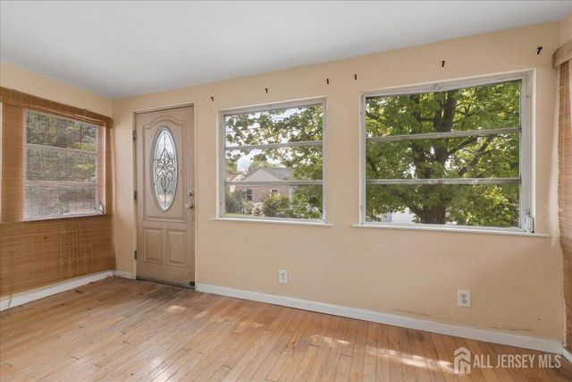 37 Hensler Lane, Sayreville, NJ 08872