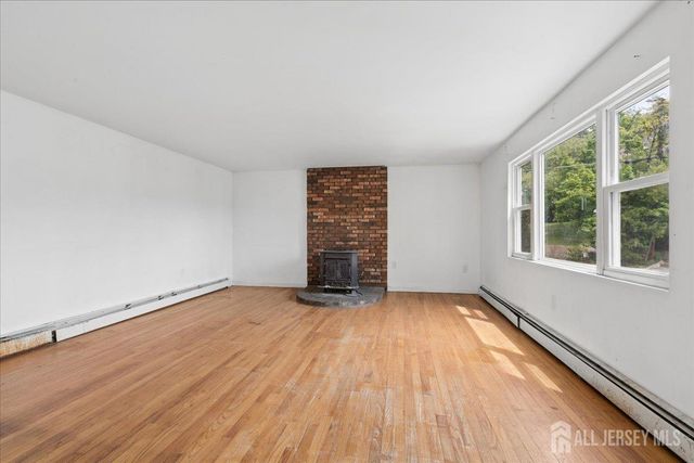 37 Hensler Lane, Sayreville, NJ 08872