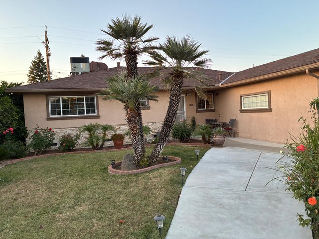 3617 E Fairmont Avenue, Fresno, CA 93726