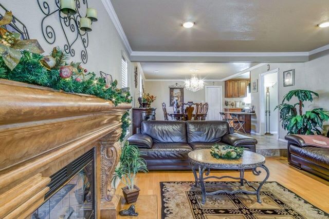 3617 E Fairmont Avenue, Fresno, CA 93726