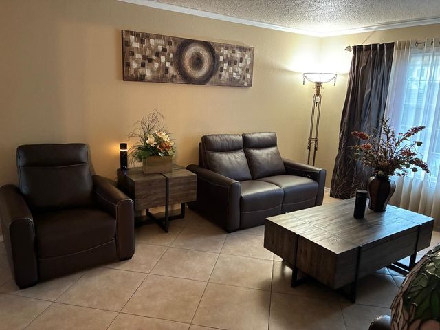 3617 E Fairmont Avenue, Fresno, CA 93726