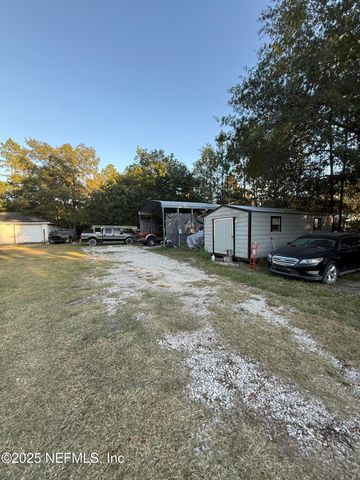 955 VILLAGE GREEN Drive, Jacksonville, FL 32234