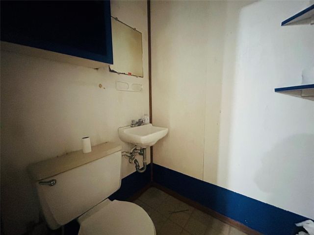 104 Smith Street, Clute, TX 77531