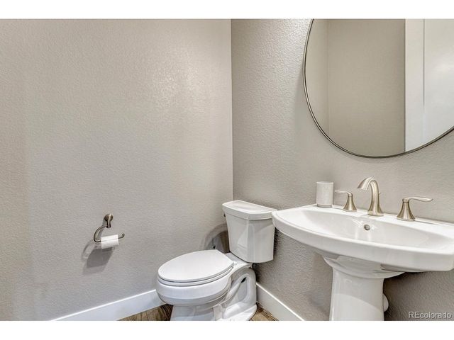 2083 Rim Ridge Dr, Castle Rock, CO 80108