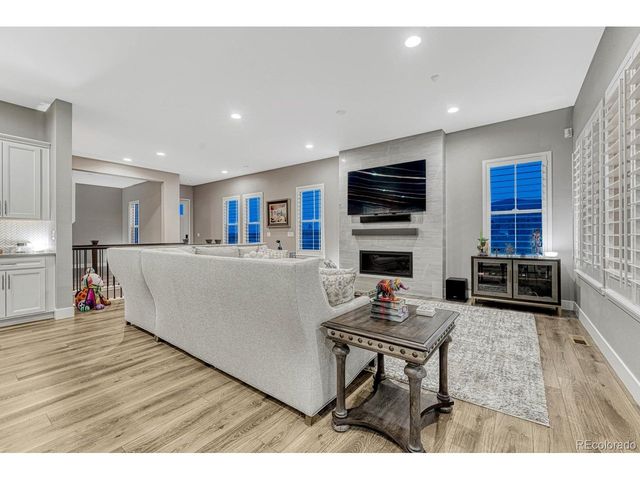2083 Rim Ridge Dr, Castle Rock, CO 80108