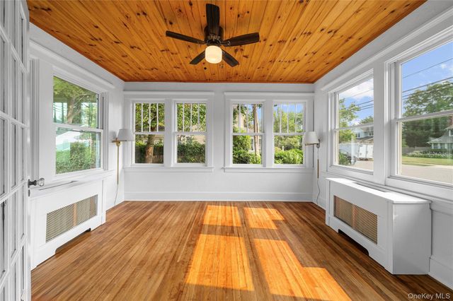 29 Colton Avenue, Sayville, NY 11782