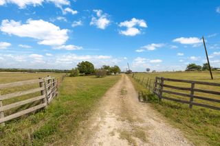 2351 County Road 487, Taylor, TX 76574