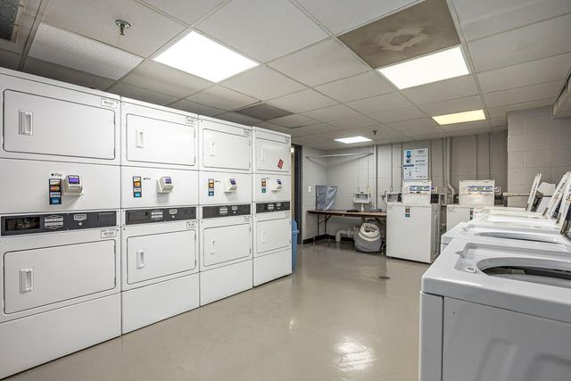 900 19th Ave S Apt 608, Nashville, TN 37212