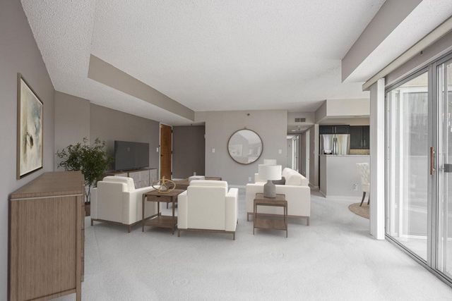 900 19th Ave S Apt 608, Nashville, TN 37212