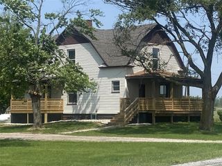 7977 N Portsmouth Road, Bay City, MI 48708