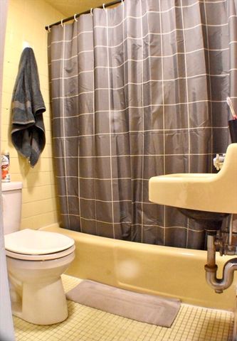 158 Salem 1, Boston, MA 02113