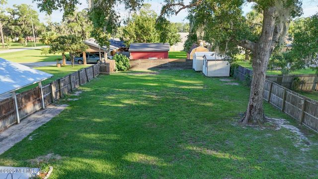 117 HORSEMAN CLUB Road, Palatka, FL 32177