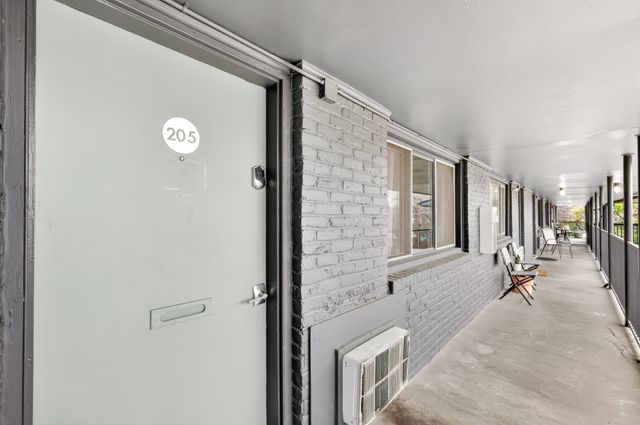 803 Hillview Hts Apt 205, Nashville, TN 37204