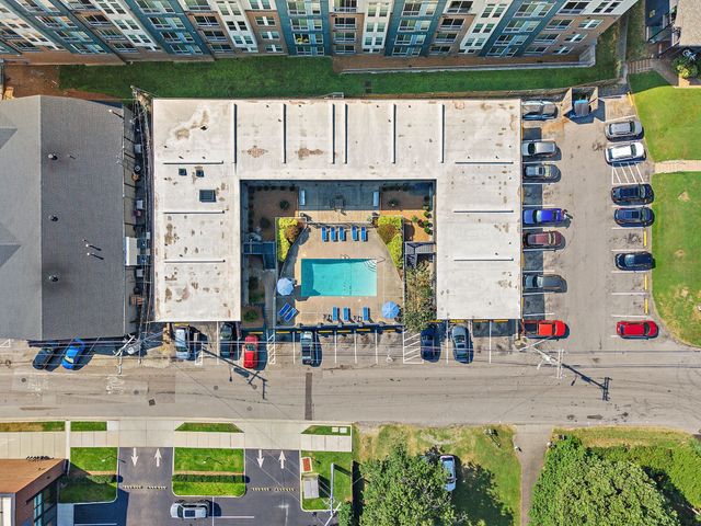 803 Hillview Hts Apt 205, Nashville, TN 37204