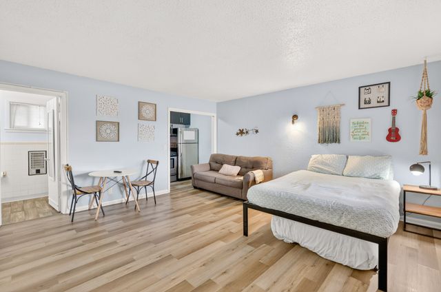 803 Hillview Hts Apt 205, Nashville, TN 37204