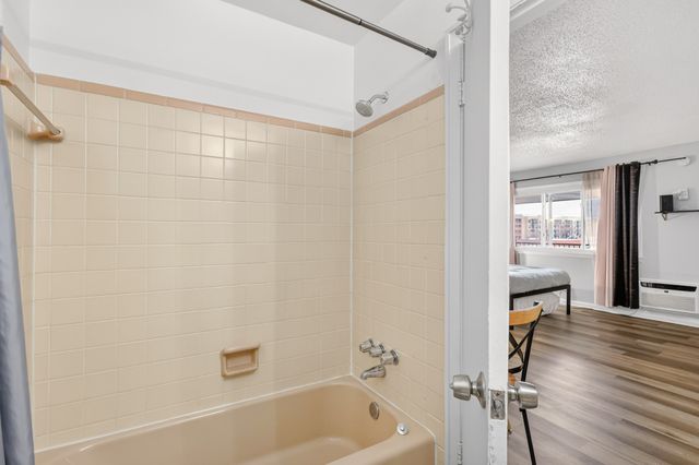 803 Hillview Hts Apt 205, Nashville, TN 37204