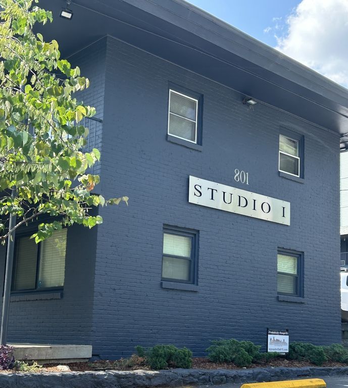 803 Hillview Hts Apt 205, Nashville, TN 37204