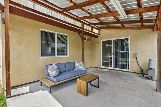 3302 19th Ave, Sacramento, CA 95820