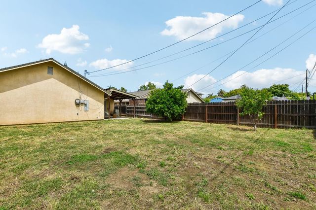 3302 19th Ave, Sacramento, CA 95820