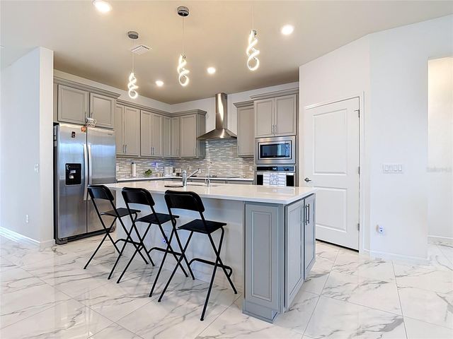 1974 SPRING SHOWER CIRCLE, Kissimmee, FL 34744