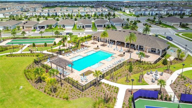1974 SPRING SHOWER CIRCLE, Kissimmee, FL 34744