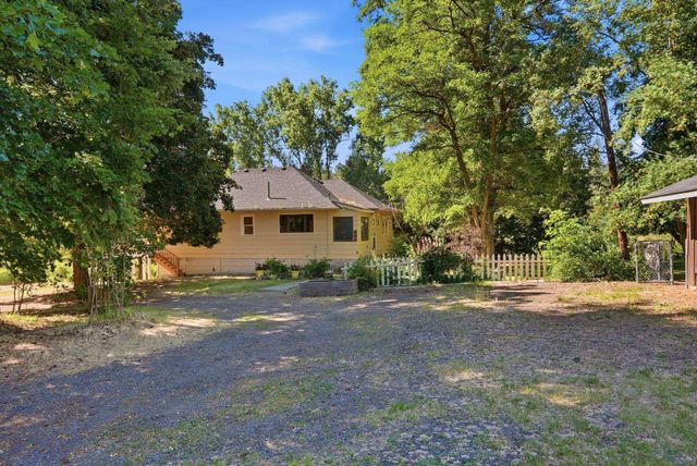 2828 W Thorpe Rd, Spokane, WA 99224