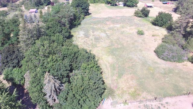 2828 W Thorpe Rd, Spokane, WA 99224