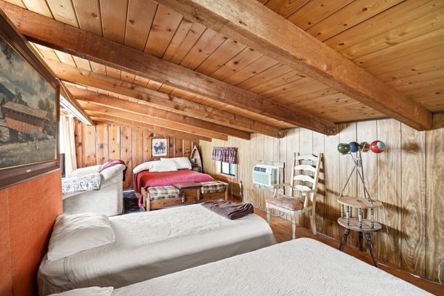 2547 Forest Park Drive, Granbury, TX 76048