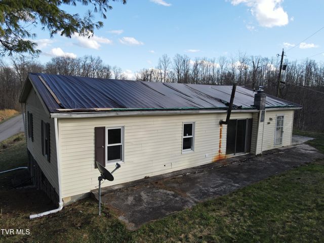 3849 Nealy Ridge, Clinchco, VA 24226