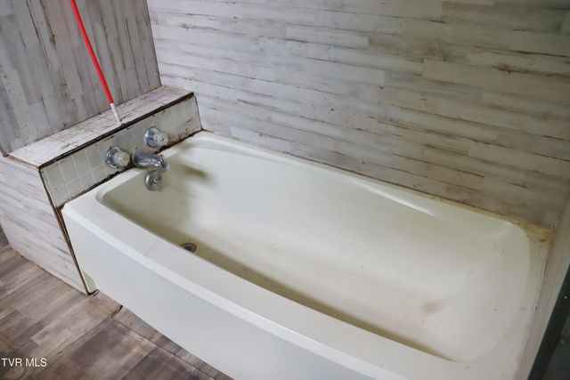 3849 Nealy Ridge, Clinchco, VA 24226