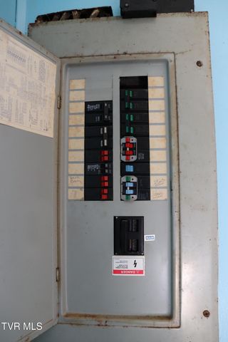 3849 Nealy Ridge, Clinchco, VA 24226