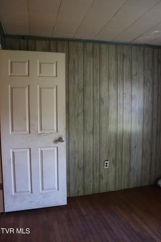 3849 Nealy Ridge, Clinchco, VA 24226