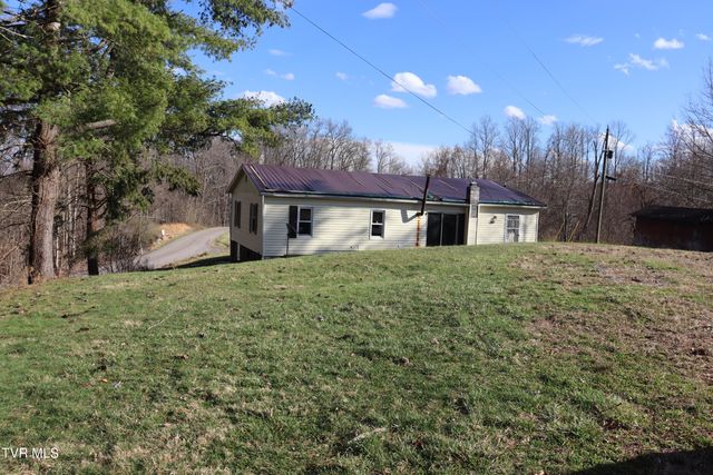 3849 Nealy Ridge, Clinchco, VA 24226