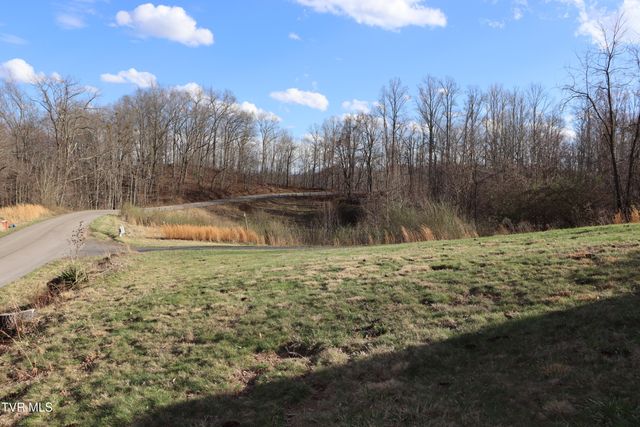 3849 Nealy Ridge, Clinchco, VA 24226