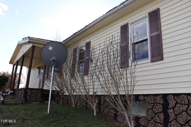 3849 Nealy Ridge, Clinchco, VA 24226