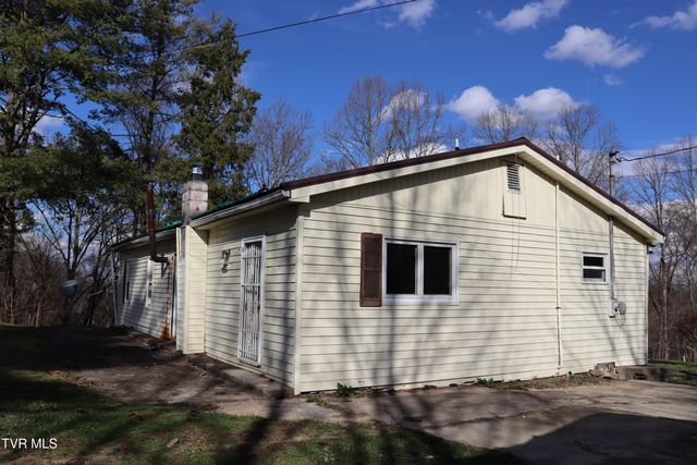 3849 Nealy Ridge, Clinchco, VA 24226