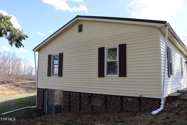 3849 Nealy Ridge, Clinchco, VA 24226