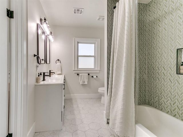 2207 NW 18th Street, Oklahoma City, OK 73107