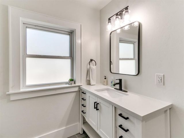 2207 NW 18th Street, Oklahoma City, OK 73107