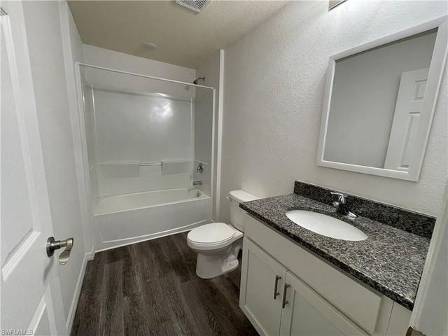 131 Carousel AVE, Labelle, FL 33935