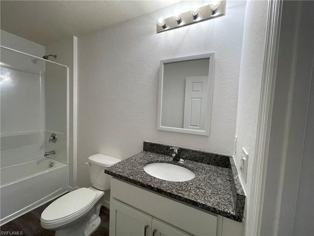 131 Carousel AVE, Labelle, FL 33935