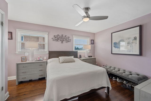 8426 W Betty Terrace, Niles, IL 60714