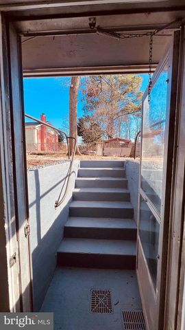 14303 CHESTERFIELD DR, Woodbridge, VA 22191