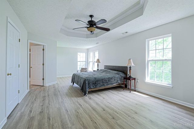 1727 Amberwood Way, Hamilton Twp, OH 45039
