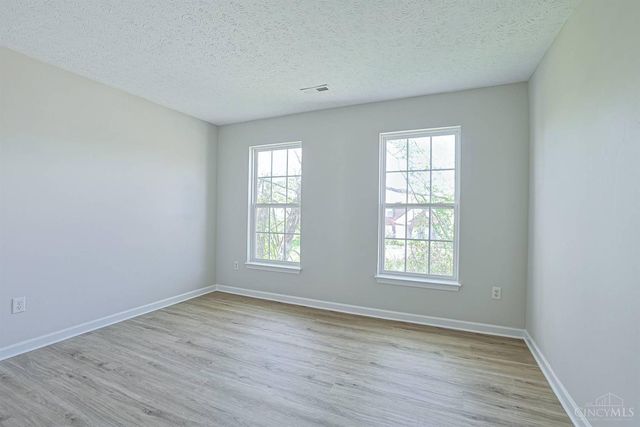 1727 Amberwood Way, Hamilton Twp, OH 45039