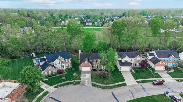 1727 Amberwood Way, Hamilton Twp, OH 45039
